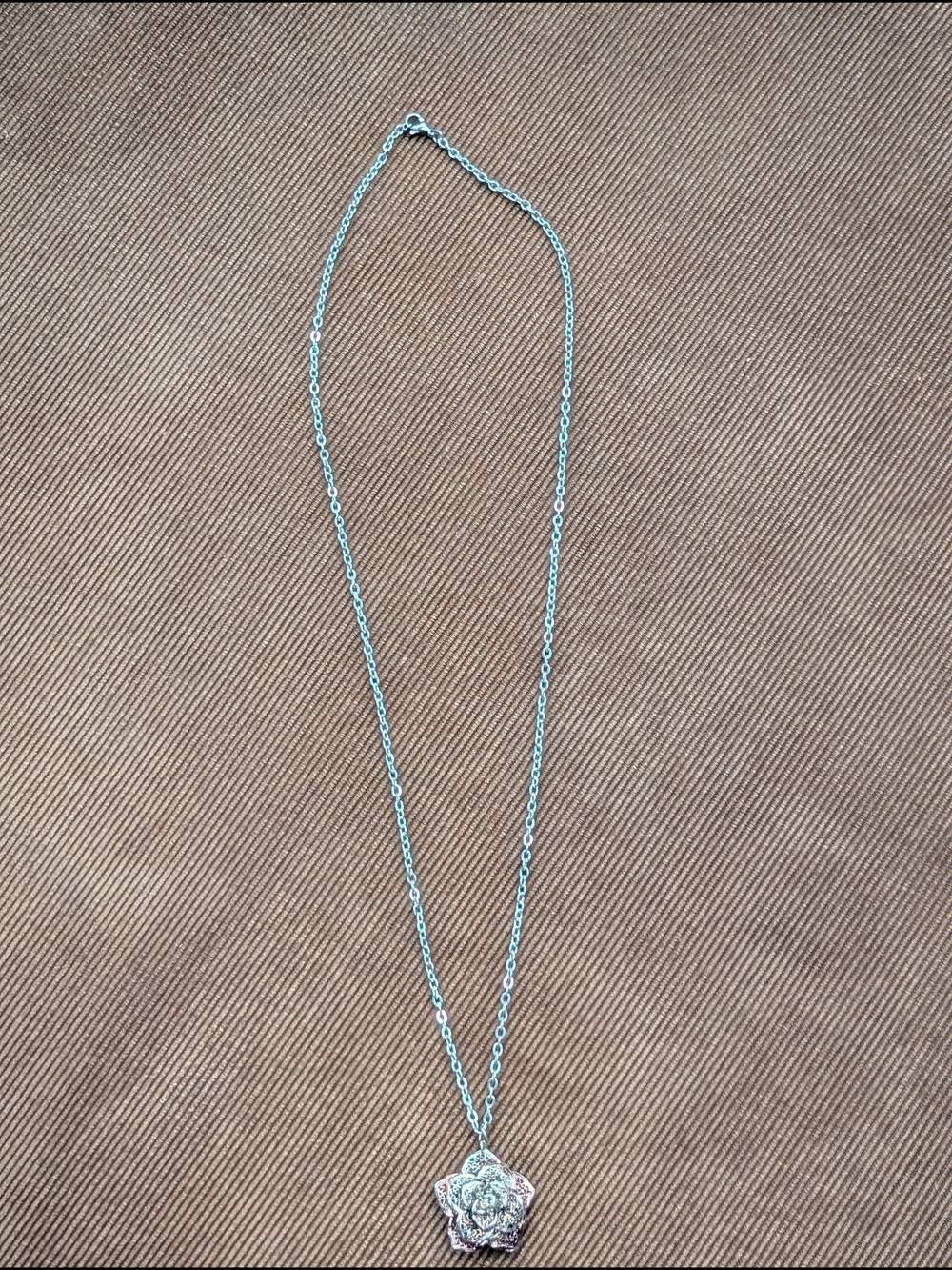 Rose Necklace - Picture 4 of 4